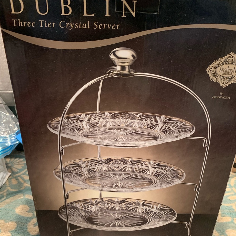 New with open box 3 tier crystal server